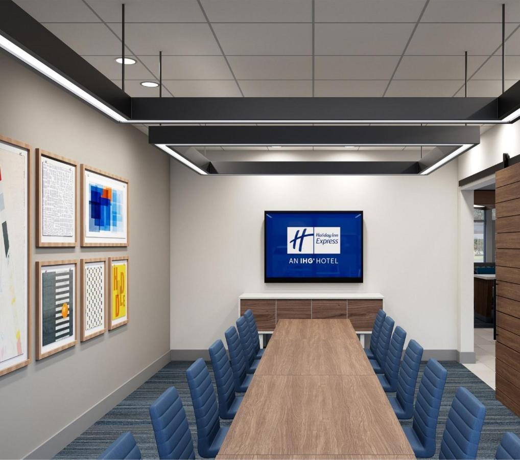 Holiday Inn Express - Strathroy By Ihg Dış mekan fotoğraf