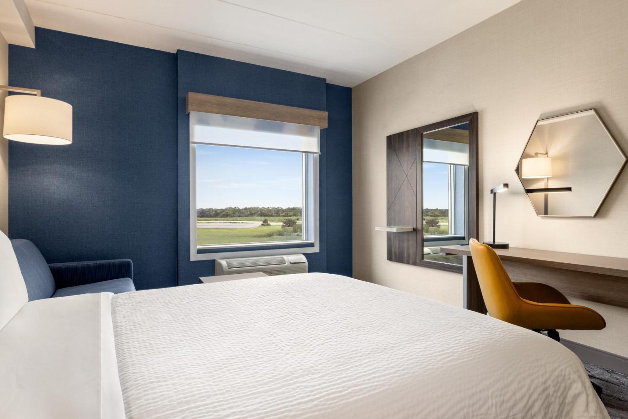 Holiday Inn Express - Strathroy By Ihg Dış mekan fotoğraf