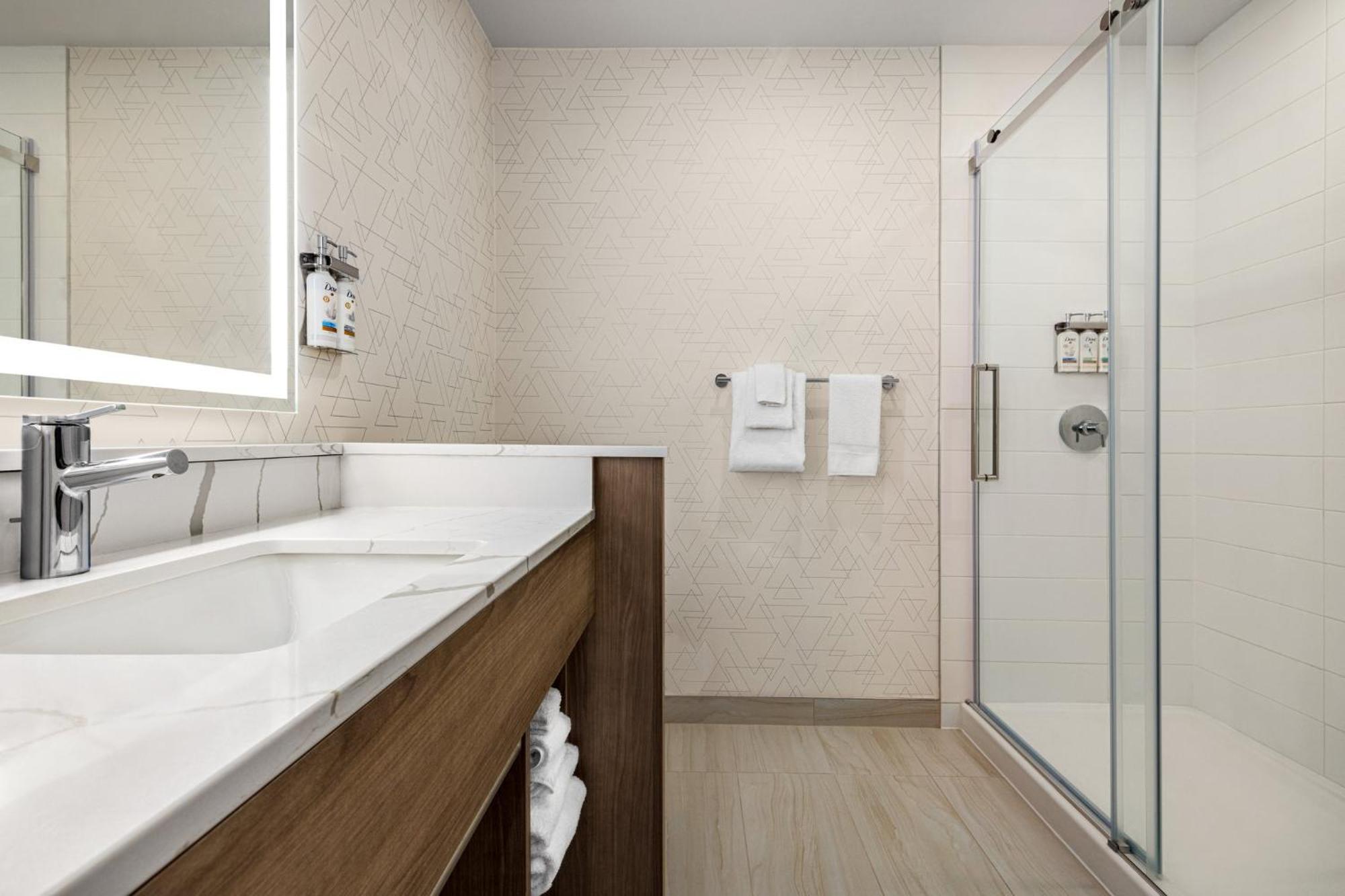 Holiday Inn Express - Strathroy By Ihg Dış mekan fotoğraf