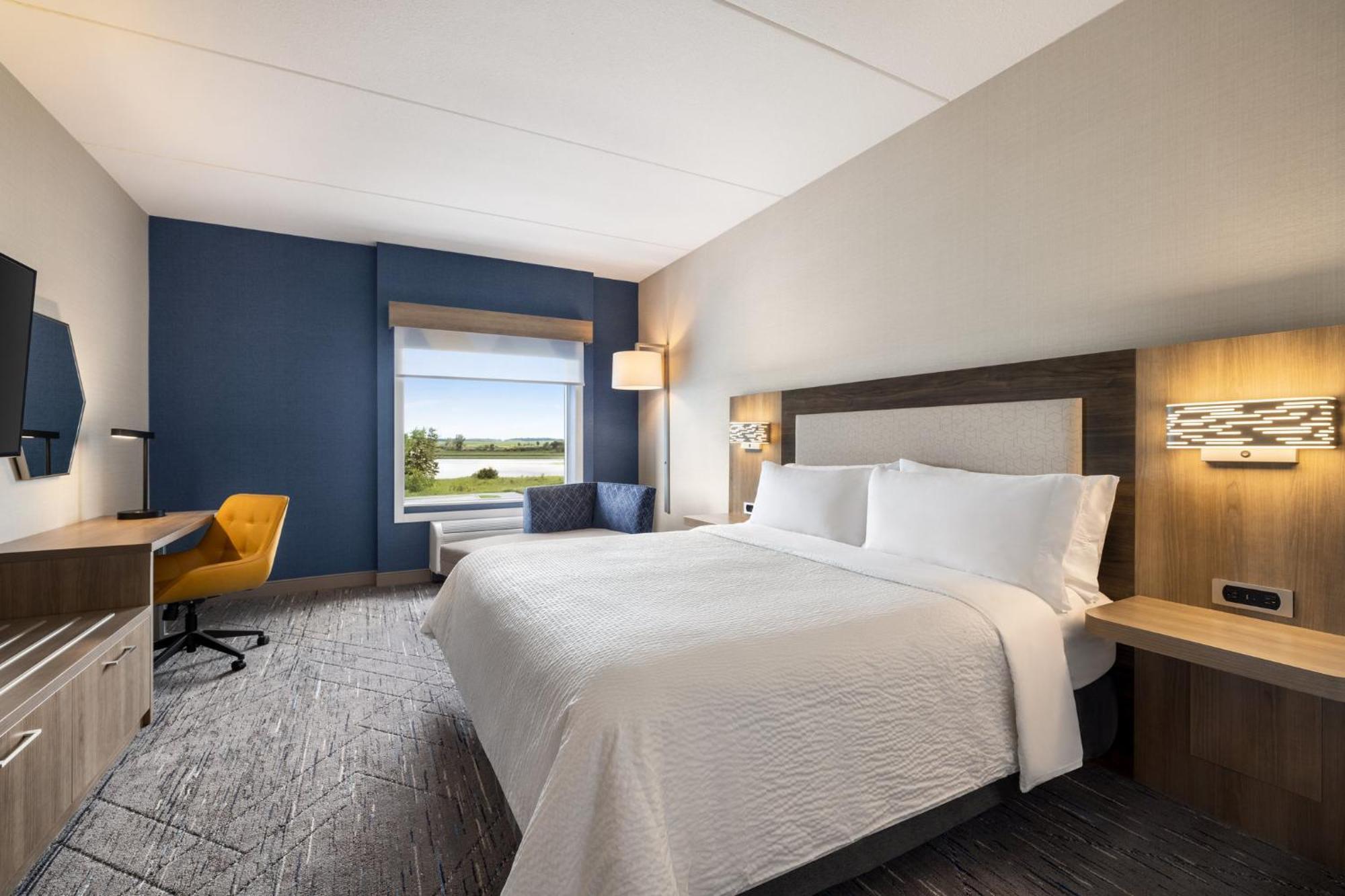 Holiday Inn Express - Strathroy By Ihg Dış mekan fotoğraf
