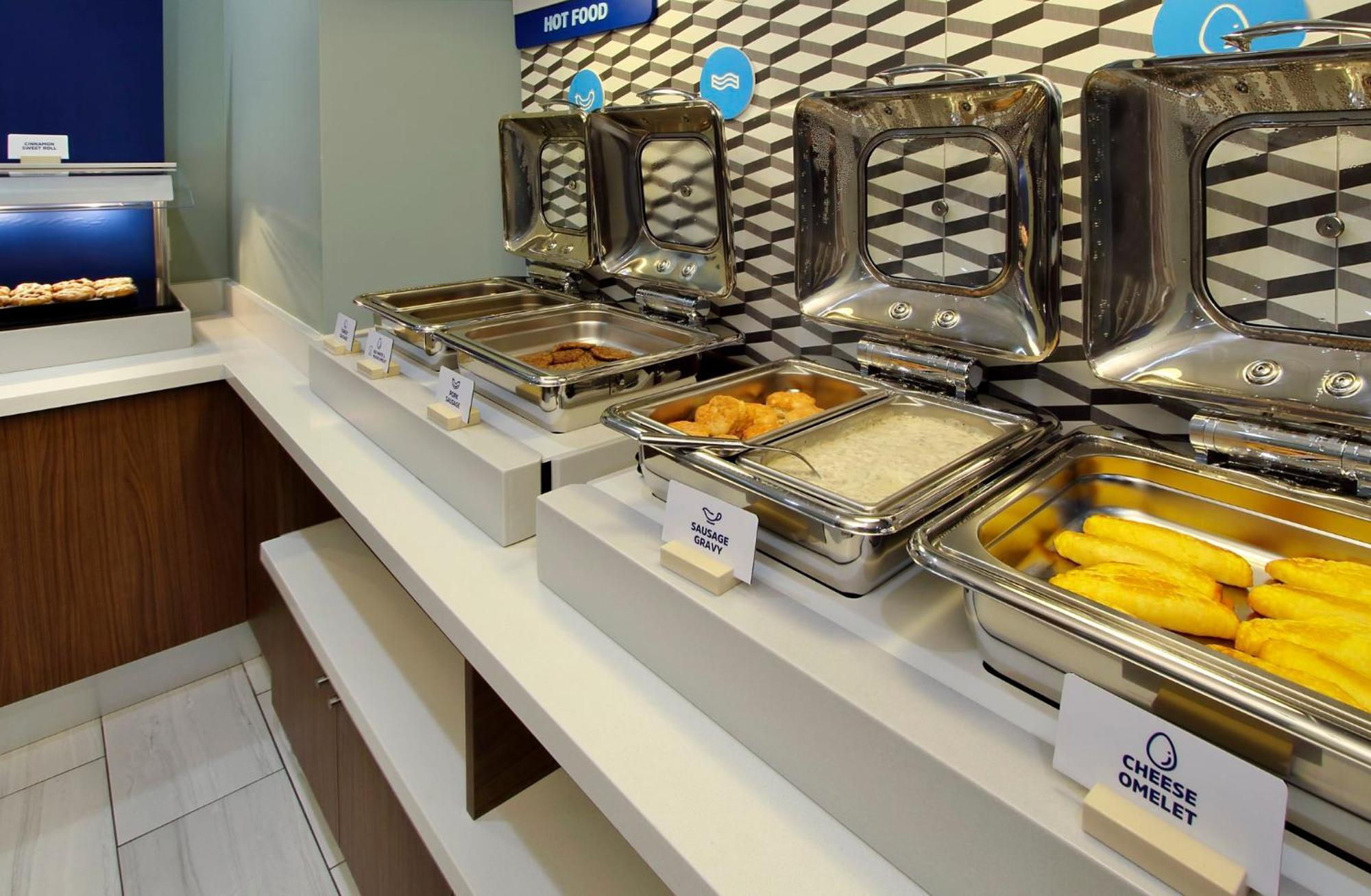 Holiday Inn Express - Strathroy By Ihg Dış mekan fotoğraf