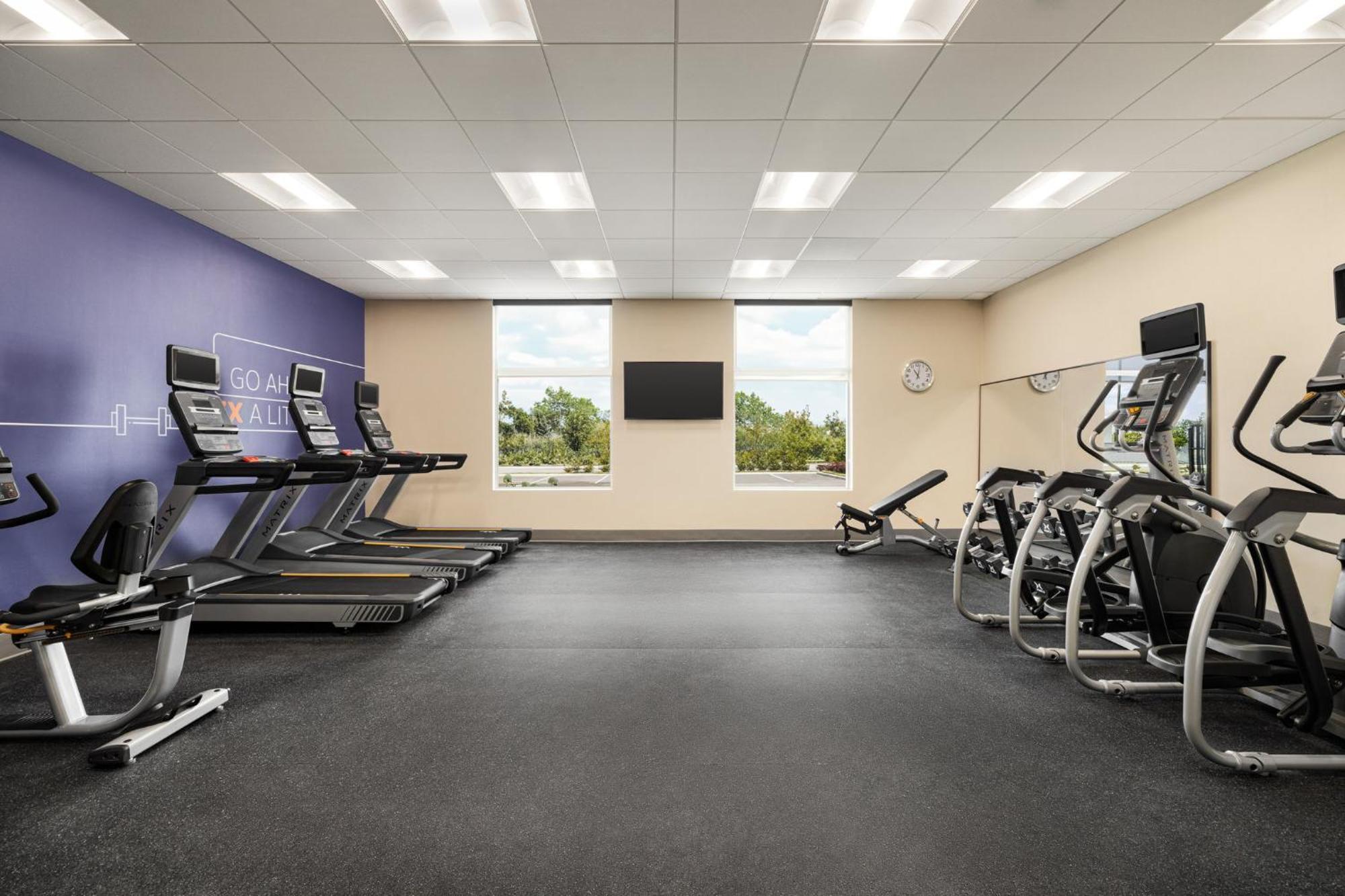 Holiday Inn Express - Strathroy By Ihg Dış mekan fotoğraf